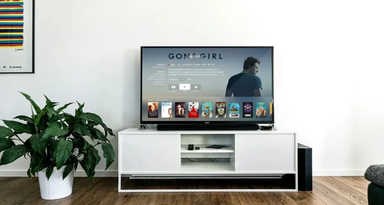 perbedaan smart tv