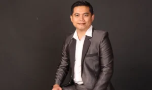 Dwi Hartono