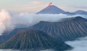 Semeru dan Bromo