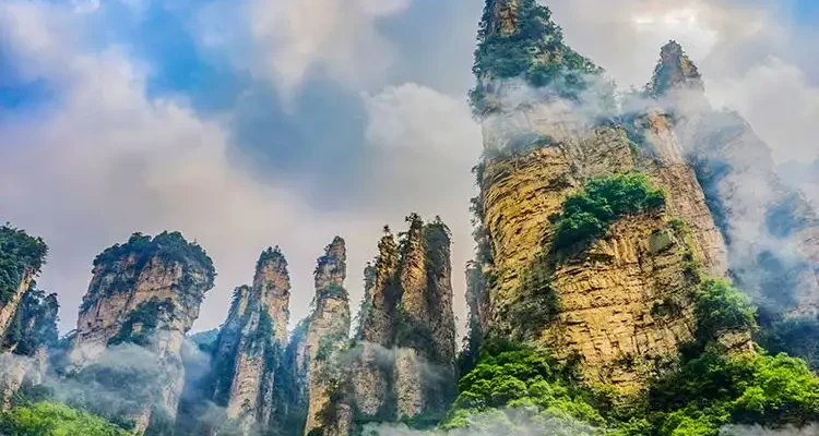 Tempat Wisata 2026 yang Wajib Dikunjungi Sekali Seumur Hidup_11zon Tempat Wisata 2026 yang Wajib Dikunjungi Sekali Seumur Hidup