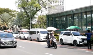 parkir liar di Istiqlal parkir liar di Istiqlal